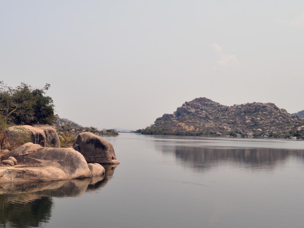 Uma Shankar Hampi Eksteriør bilde